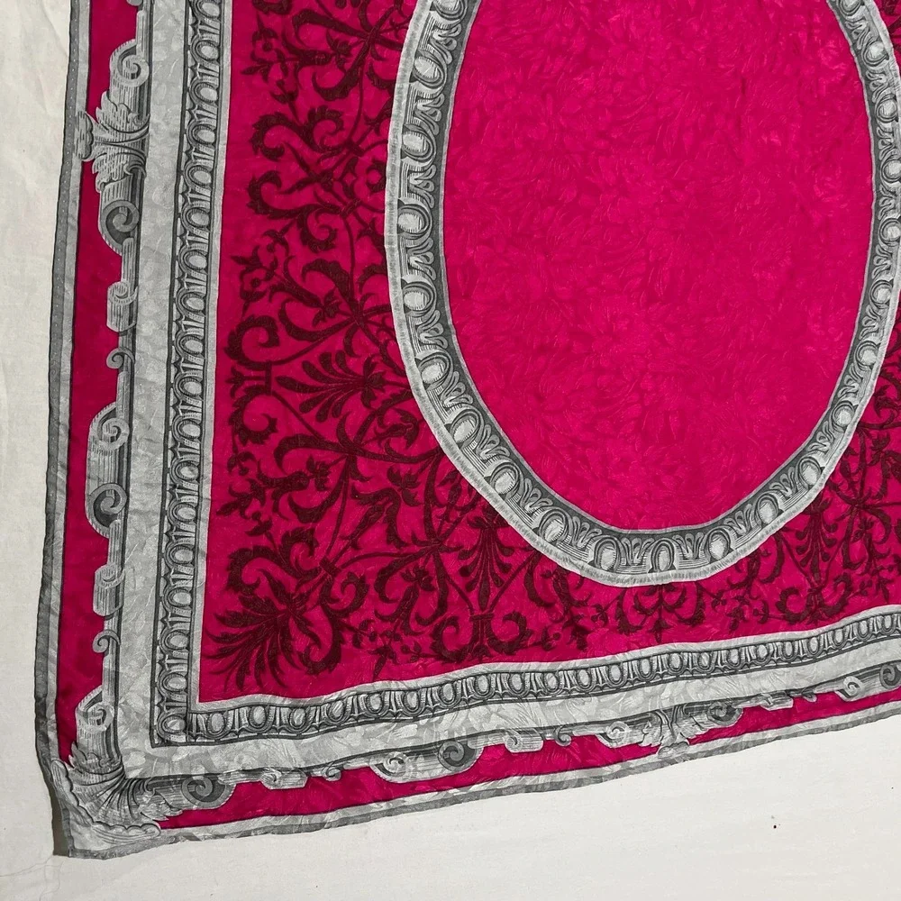 Ellen Tracy Magenta Silk Damask Filigree Baroque Medallion Square Large Scarf